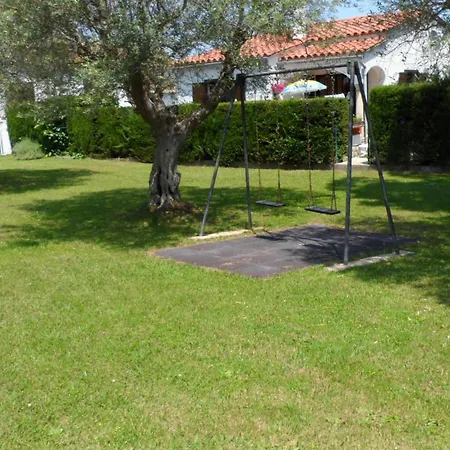 Ref. Mas Oliva 3: Con Piscina Y Aire Acondicionado - Es-325-37